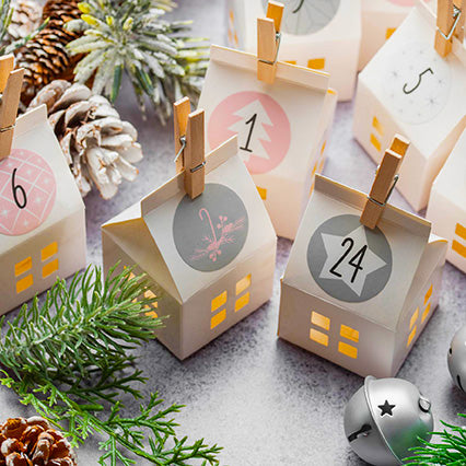 FREE DOWNLOAD - Countdown Calendar House DIY